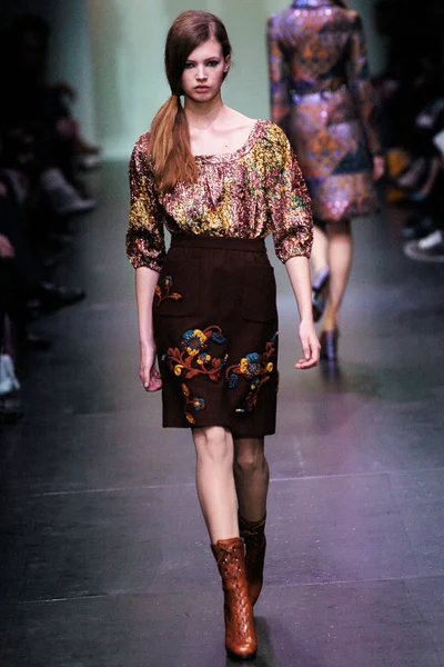 Look 37
